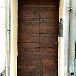 Loft Centro Storico Tommaso Apartment *