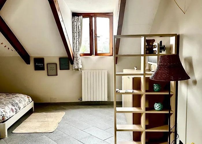 Loft Centro Storico Tommaso 토리노